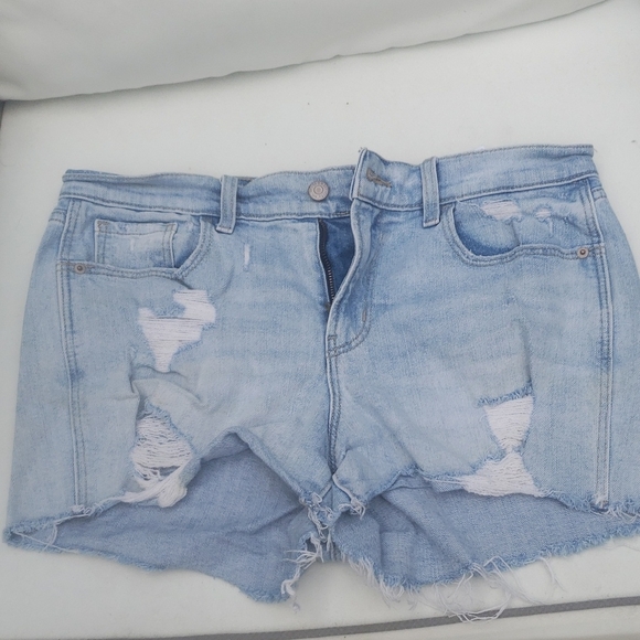 Old Navy Light Blue Ripped Jean Shorts Size 8 - Picture 1 of 6
